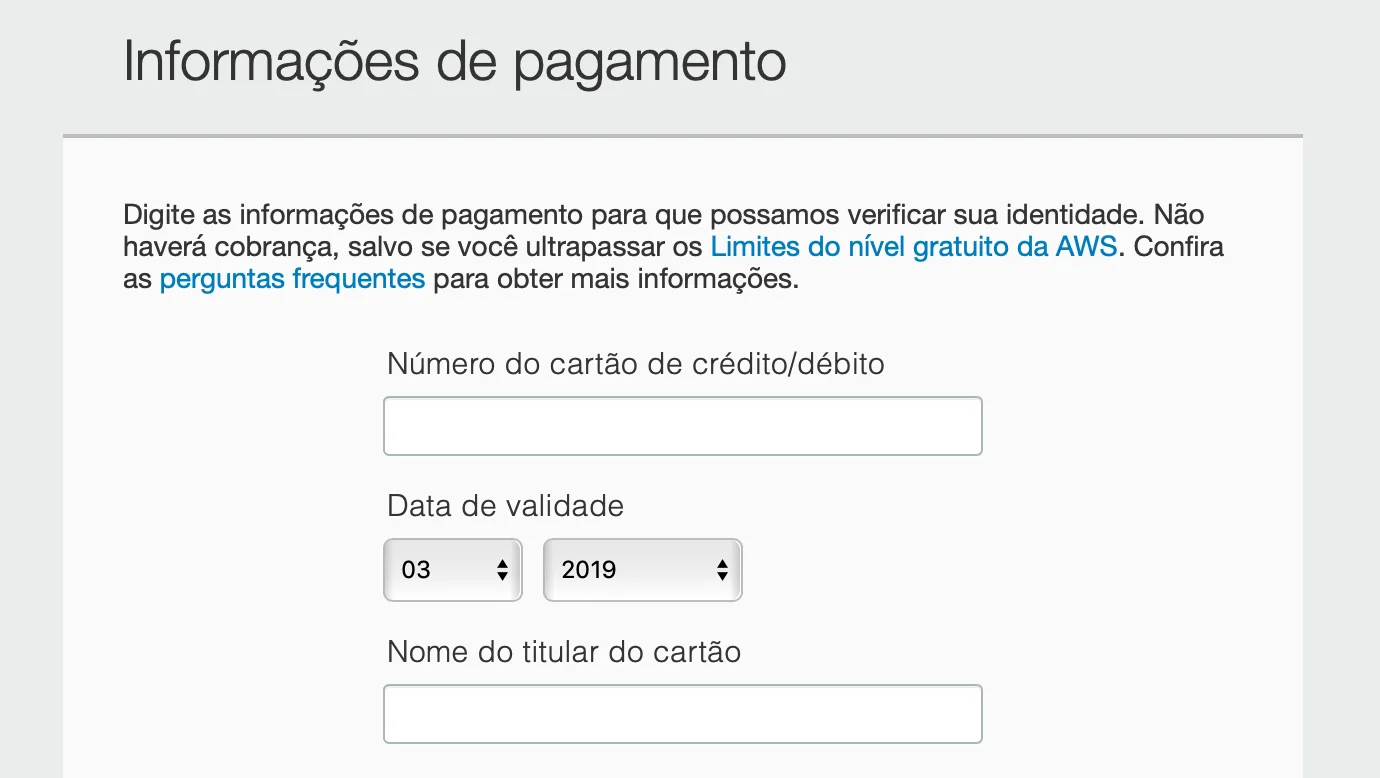 Formulário de dados do cartão de crédito para conta AWS